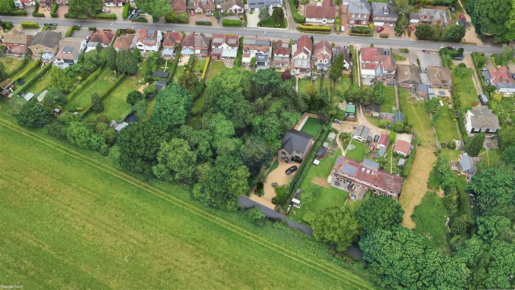 Roof Cleaning in Warlingham