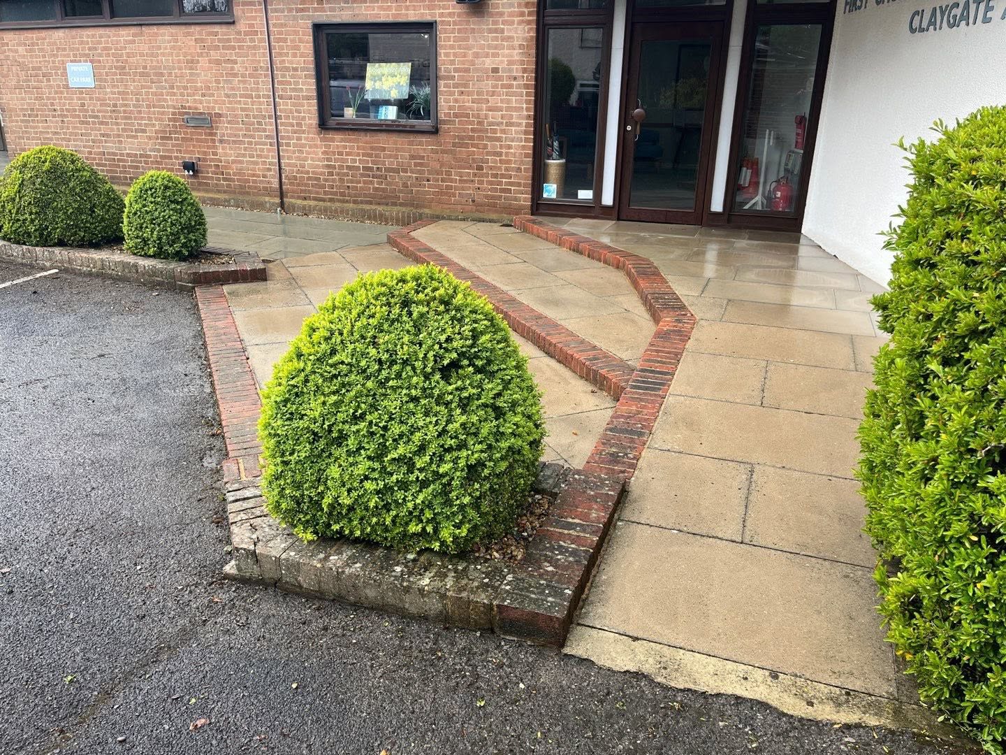 Patio cleaning in Claygate